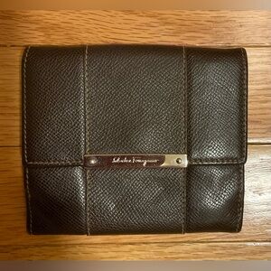 Salvatore Ferragamo Early 80’s  Bifold Wallet PRISTINE Vintage Condition